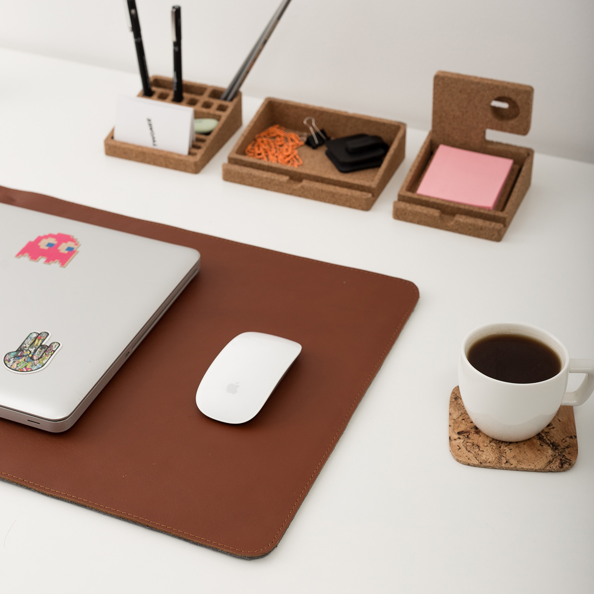 Leather and felt desk mat tan Twonee