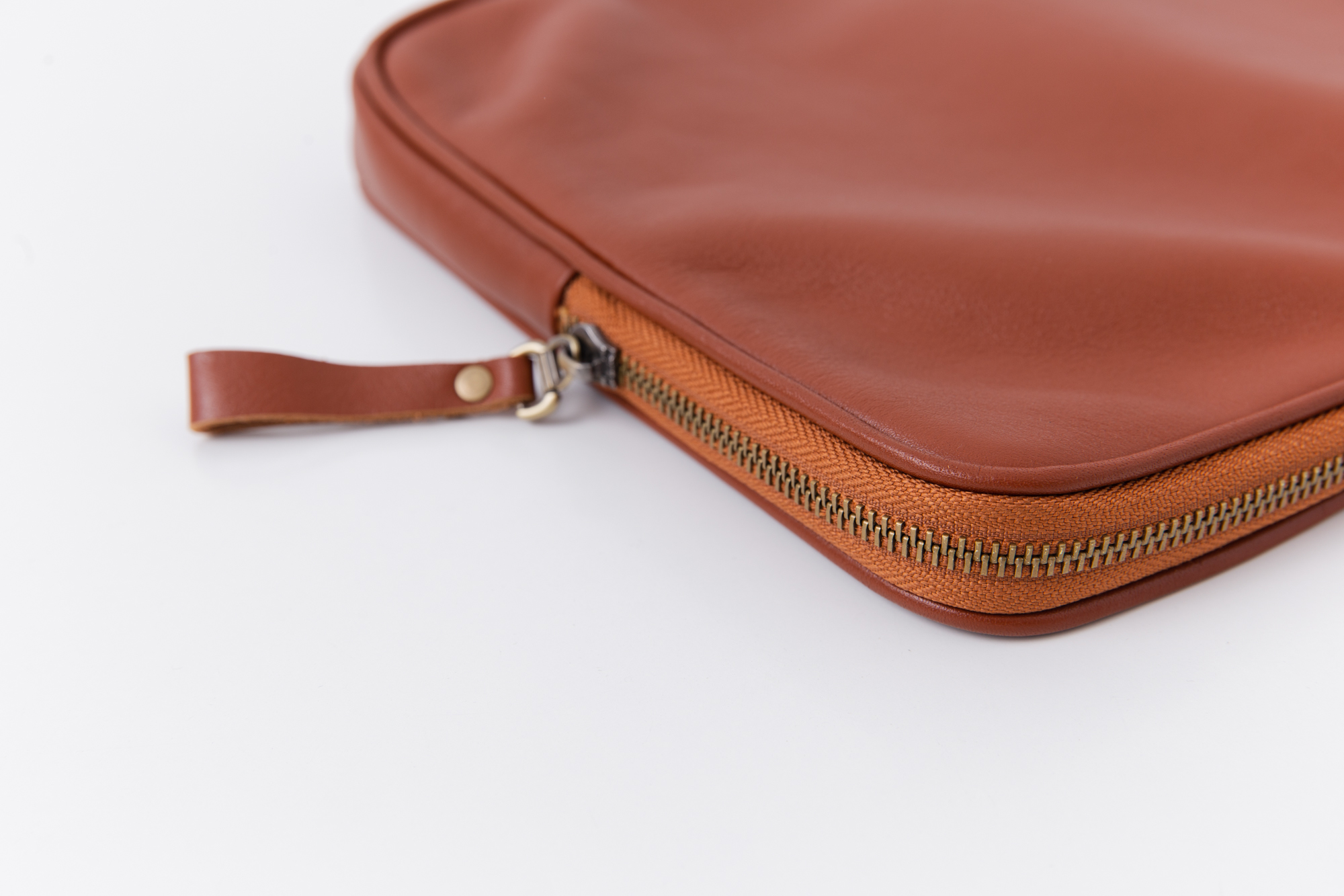 Leather brown macbook zip case -Twonee